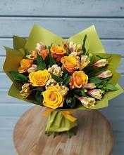 Букет цветов из:  Альстромерии и Розы в Саввино