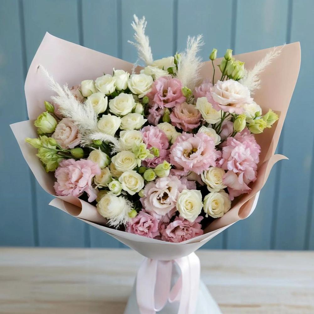 Букет цветов из: Альстромерии и Розы в Саввино