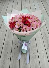 Букет цветов из:  Альстромерии в Саввино