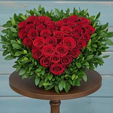 Цветочная композиция из Розы в виде сердца в Саввино