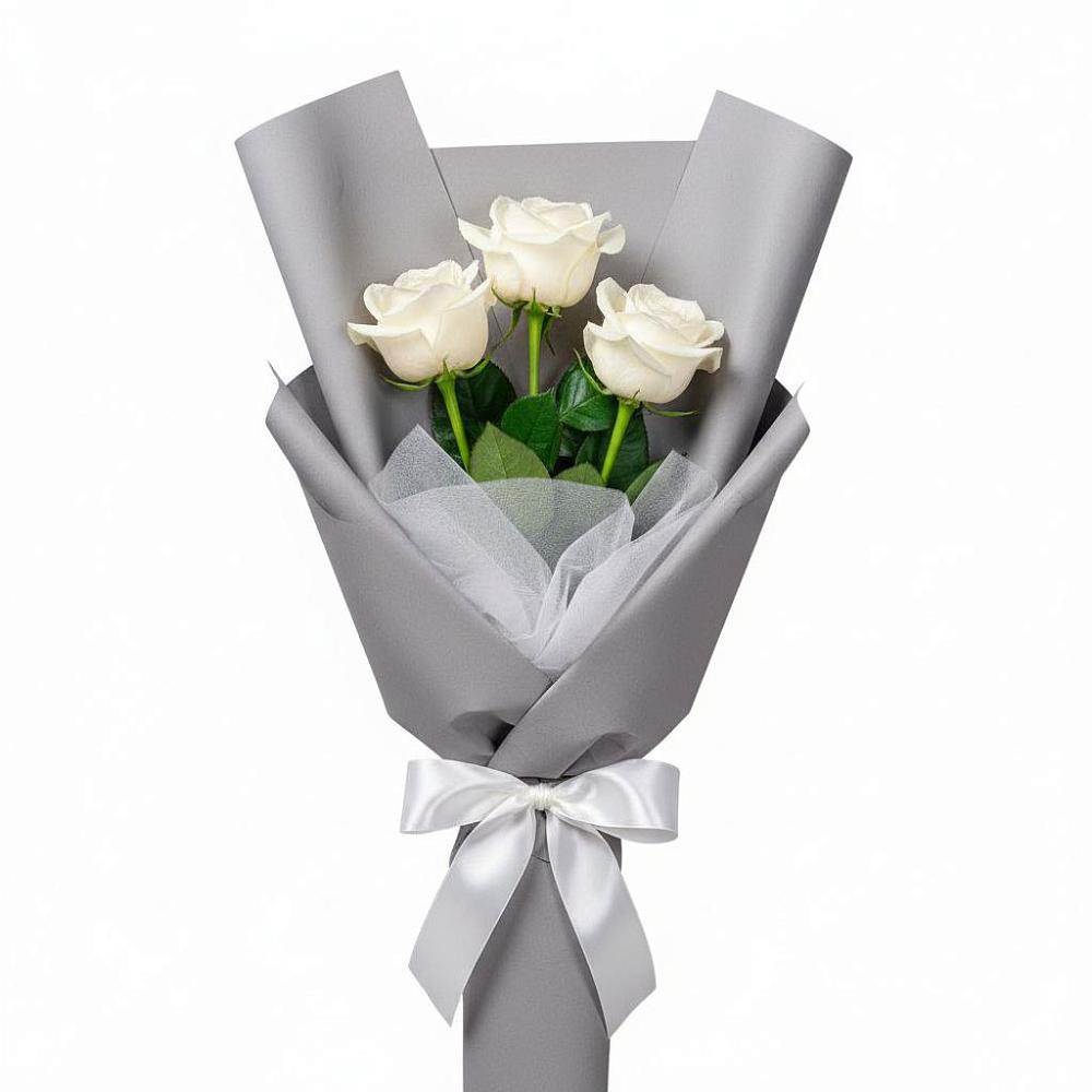 Букет 3 белые розы в Саввино
