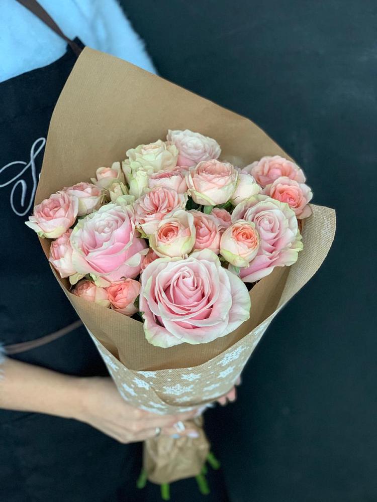 Букет цветов из: Хризантемы и Розы в Саввино