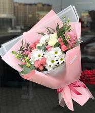 Букет цветов из:  Розы, Лизиантусы и Хризантемы в Саввино