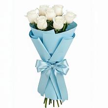 Букет 7 белых роз Проуд в Саввино