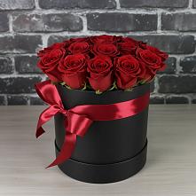 Цветочная композиция из Розы в шляпной коробке в Саввино