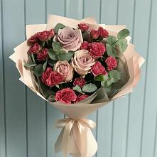 Букет цветов из:  Гвоздики и Розы в Саввино