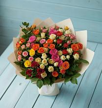 Букет Микс из разноцветных кустовых роз в Саввино