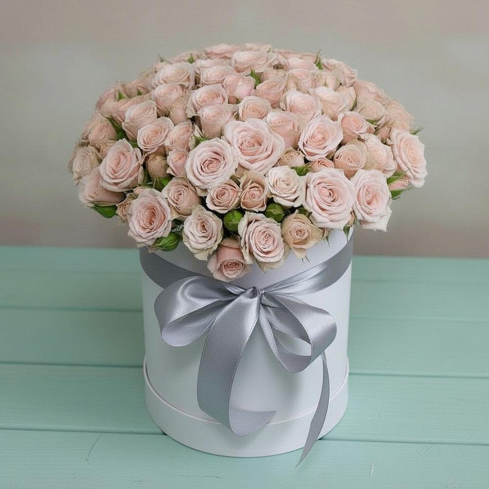 Цветочная композиция из Розы в шляпной коробке в Саввино